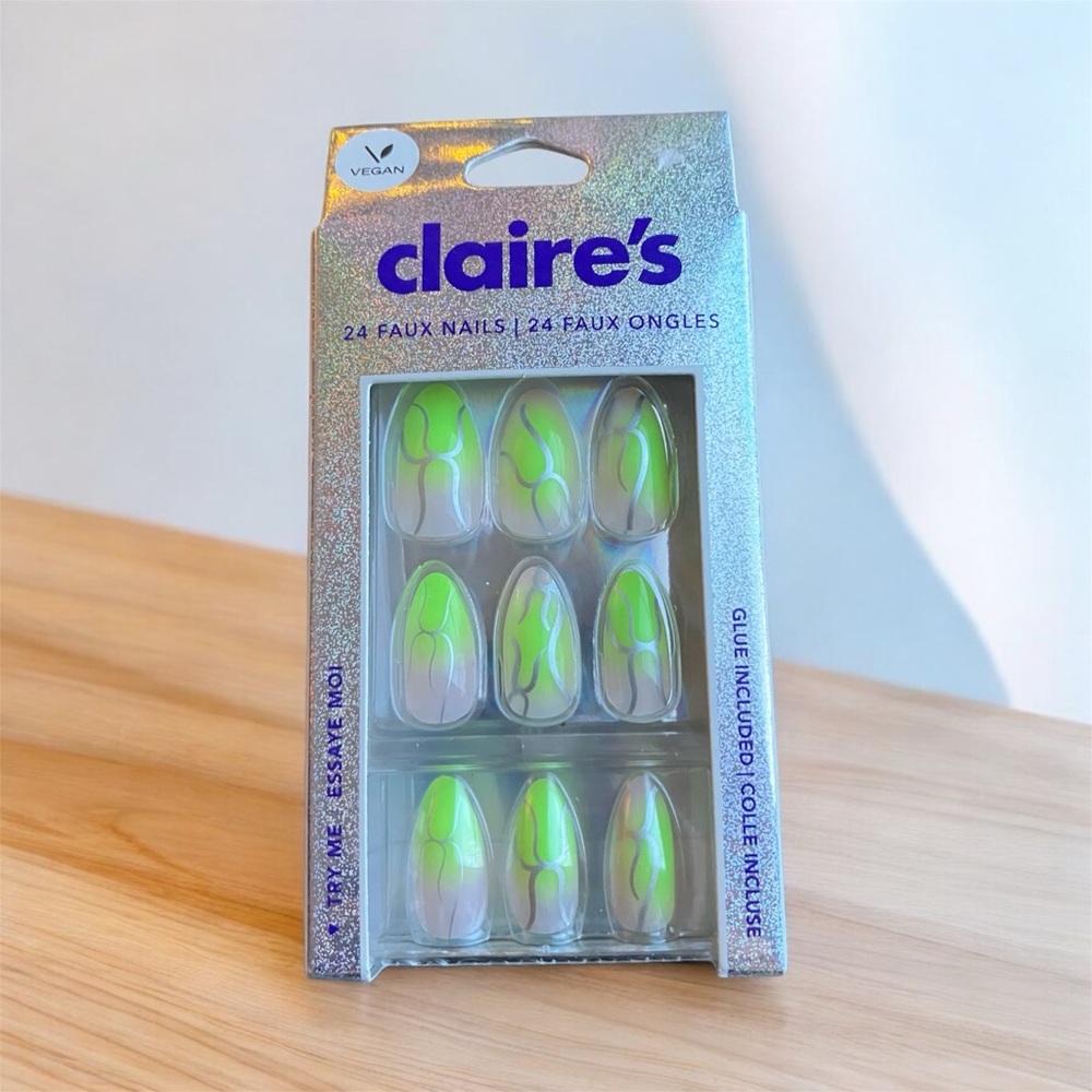 NEW Claire's Vegan 24 Faux Nails Green Clear Glass Design Press On Glue